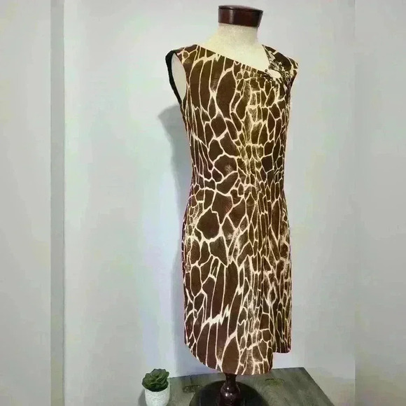 Lori Michaels collection giraffe  pattern dress. Size 4 - Picture 2 of 7